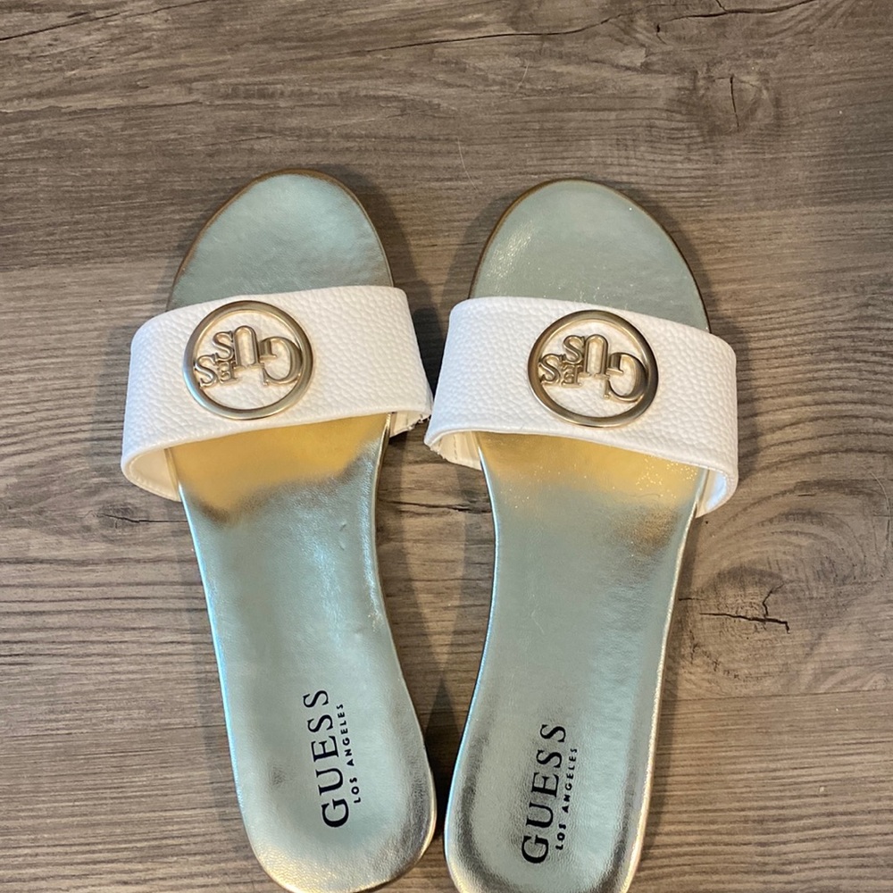 Gas sandals